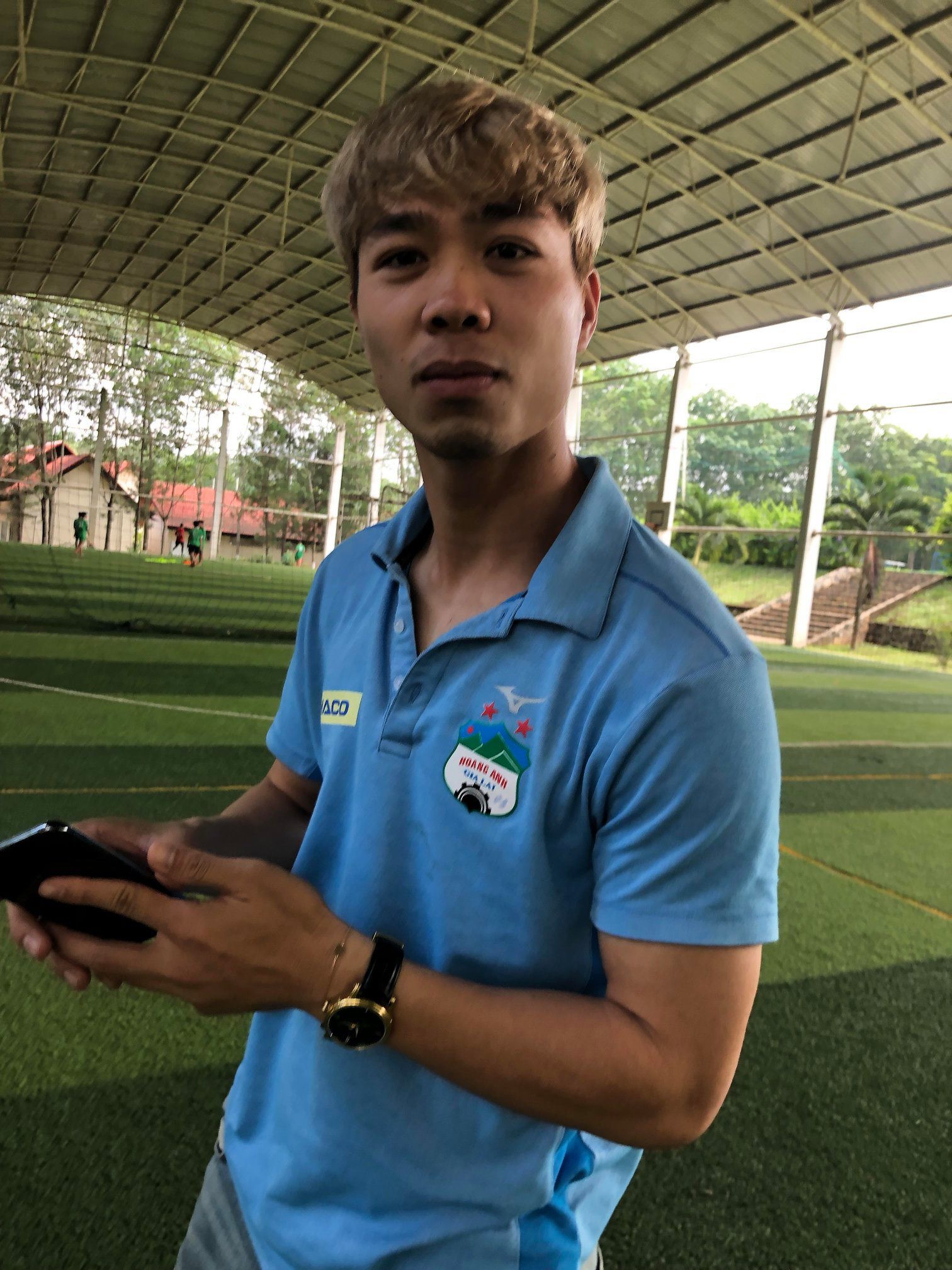 Công Phượng, Văn Toàn gây sốt với màn cheerleading siêu đáng yêu - Ảnh 5. Công Phượng, Văn Toàn gây sốt với màn cheerleading siêu đáng yêu - Ảnh 5.