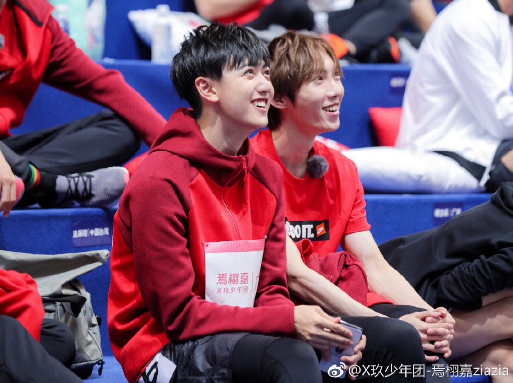 Boygroup mới hot nhất xứ Trung R1SE: Center bị JYP đánh đập, người như nam thần, kẻ gây tranh cãi vì visual quá thường - Ảnh 11. Boygroup mới hot nhất xứ Trung R1SE: Center bị JYP đánh đập, người như nam thần, kẻ gây tranh cãi vì visual quá thường - Ảnh 11.