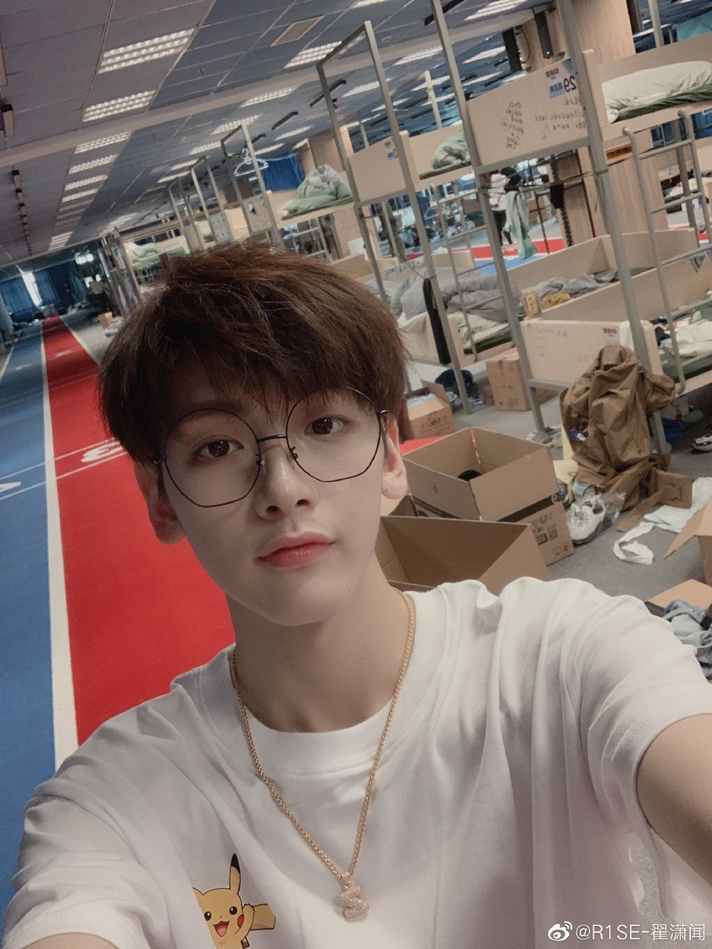 Boygroup mới hot nhất xứ Trung R1SE: Center bị JYP đánh đập, người như nam thần, kẻ gây tranh cãi vì visual quá thường - Ảnh 16. Boygroup mới hot nhất xứ Trung R1SE: Center bị JYP đánh đập, người như nam thần, kẻ gây tranh cãi vì visual quá thường - Ảnh 16.