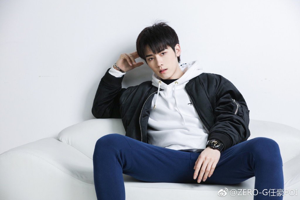 Boygroup mới hot nhất xứ Trung R1SE: Center bị JYP đánh đập, người như nam thần, kẻ gây tranh cãi vì visual quá thường - Ảnh 22. Boygroup mới hot nhất xứ Trung R1SE: Center bị JYP đánh đập, người như nam thần, kẻ gây tranh cãi vì visual quá thường - Ảnh 22.