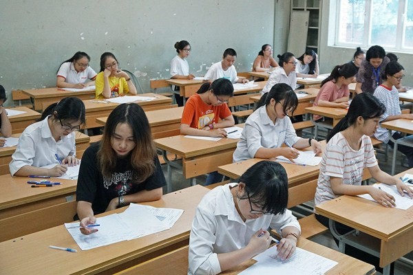 Khi n&agrave;o th&iacute; sinh bị trừ điểm thi THPT quốc gia? - Ảnh 1.