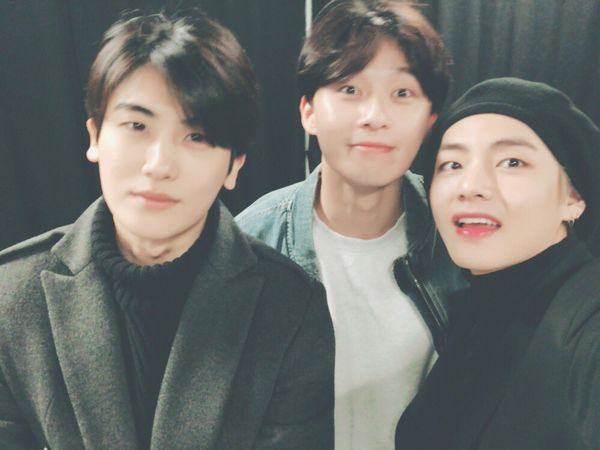 Choáng với nhóm bạn thân trai đẹp của nam chính Kí sinh trùng: Hóa ra là dàn tài tử, idol đình đám thế giới chứ đâu! - Ảnh 3. Choáng với nhóm bạn thân trai đẹp của nam chính Kí sinh trùng: Hóa ra là dàn tài tử, idol đình đám thế giới chứ đâu! - Ảnh 3.