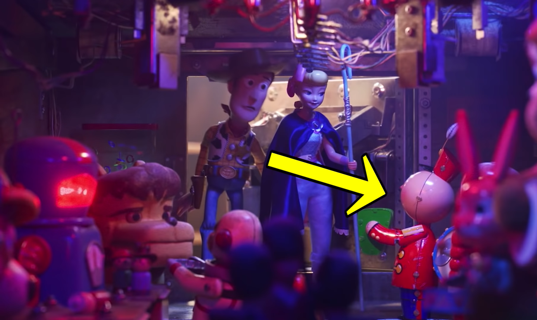 Tóm gọn 40 quả trứng phục sinh đầy thú vị được dấu kĩ trong Toy Story 4 - Ảnh 22. Tóm gọn 40 quả trứng phục sinh đầy thú vị được dấu kĩ trong Toy Story 4 - Ảnh 22.