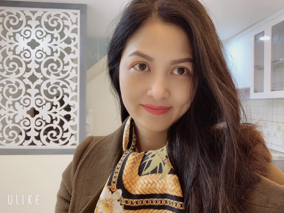 Nhan sắc c&ocirc; Hạnh b&aacute;n hoa chiếm tr&aacute;i tim bố Sơn Về nh&agrave; đi con ngo&agrave;i đời : Ngo&agrave;i 40 m&agrave; hack tuổi, body gợi cảm ngỡ ng&agrave;ng - Ảnh 9.