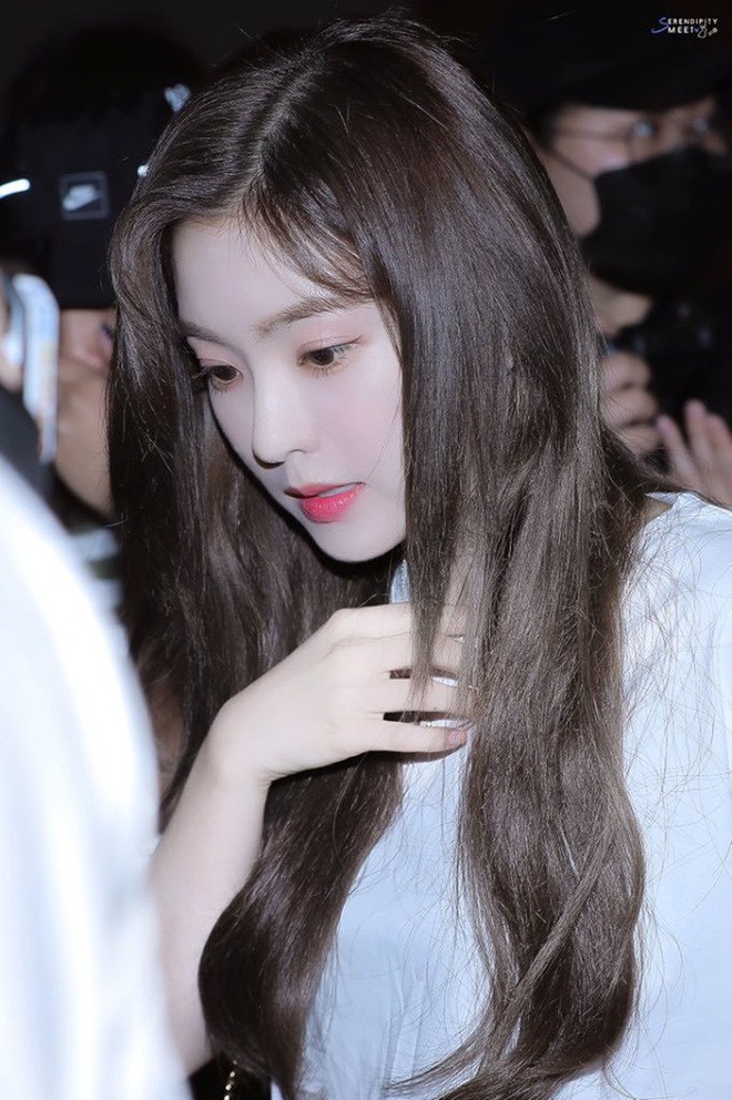 Lụi tim với khoảnh khắc dễ thương của Irene trong hậu trường MV của Red Velvet: Chị không sexy nổi đâu! - Ảnh 1.