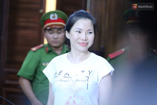 Vợ cũ lĩnh án 18 tháng tù, bác sĩ Chiêm Quốc Thái tuyên bố sẽ kháng cáo - Ảnh 3.