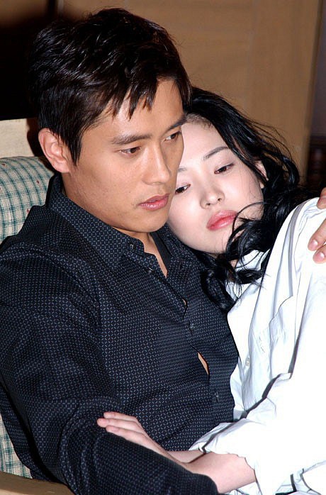 Sự nghiệp Song Hye Kyo: Trùm phim giả tình thật, chuyện tình nào cũng đẹp nhưng kết thúc chóng vánh - Ảnh 4.