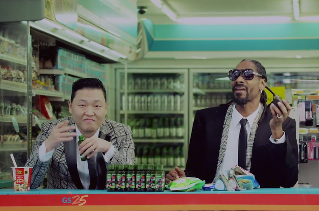 Trước ngày “Hãy Trao Cho Anh” ra mắt, cùng nhìn lại những lần Snoop Dogg bắt tay những nghệ sĩ châu Á siêu đình đám - Ảnh 4.