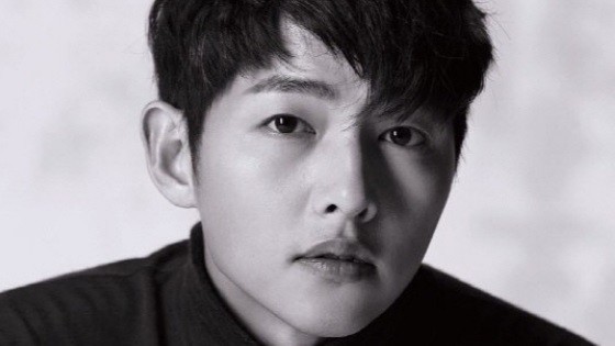 Song Joong Ki: Kẻ si theo đuổi nàng thơ, bao nỗ lực níu kéo kết lại bằng lá đơn ly dị bị cả thế giới chê trách - Ảnh 2.