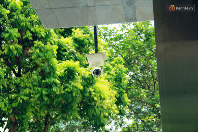 Người dân thích thú với cây lọc nước thông minh, có trang bị camera an ninh lần đầu tiên xuất hiện tại Hà Nội - Ảnh 16.