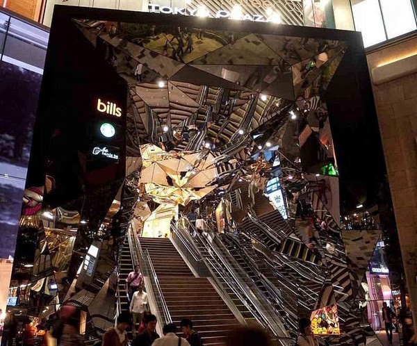 Vòm kính ảo diệu tại trung tâm thương mại nổi tiếng ở Tokyo đang là background sống ảo chiếm trọn mặt trận Instagram - Ảnh 2.