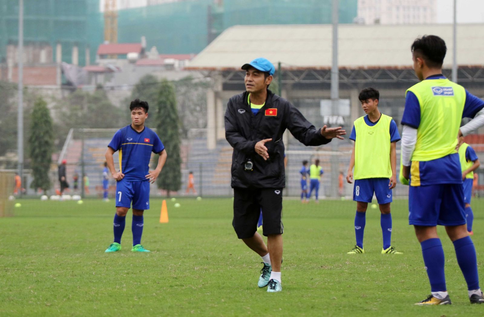 Em họ Công Phượng được triệu tập lên tuyển sau màn trình diễn ấn tượng ở giải vô địch U15 Quốc gia - Ảnh 1. Em họ Công Phượng được triệu tập lên tuyển sau màn trình diễn ấn tượng ở giải vô địch U15 Quốc gia - Ảnh 1.