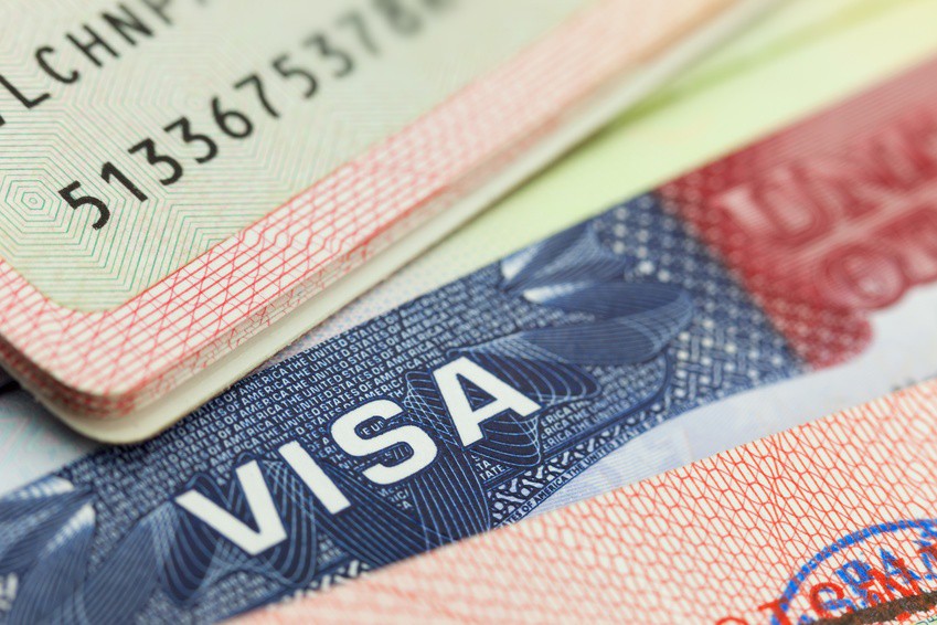 HOT: Từ tháng 6, xin visa vào Mỹ sẽ phải khai báo tài khoản Facebook, Twitter chính xác nếu không sẽ bị phạt nặng - Ảnh 2. HOT: Từ tháng 6, xin visa vào Mỹ sẽ phải khai báo tài khoản Facebook, Twitter chính xác nếu không sẽ bị phạt nặng - Ảnh 2.