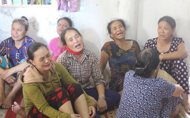 Qu&ecirc; nh&agrave; đẫm nước mắt ng&oacute;ng tin 9 thuyền vi&ecirc;n mất t&iacute;ch tr&ecirc;n biển - Ảnh 1.