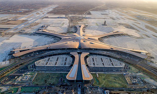 Ná thở với sân bay “sao biển” lớn nhất thế giới ở Trung Quốc, rộng bằng... 63 quảng trường Thiên An Môn, từ đầu nọ sang đầu kia dài cả cây số - Ảnh 2.