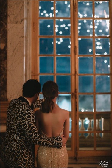 Dự đám cưới người ta, vợ chồng Châu Kiệt Luân gây bão Weibo vì tranh thủ làm bộ ảnh siêu lãng mạn như phim ngôn tình - Ảnh 3.