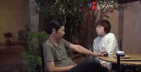 Đ&ecirc;m t&acirc;n h&ocirc;n của Thư - Vũ (Về Nh&agrave; Đi Con) kết th&uacute;c bằng c&acirc;u: Anh đi&ecirc;n &agrave;?, c&oacute; người phải ngủ dưới đất! - Ảnh 2.