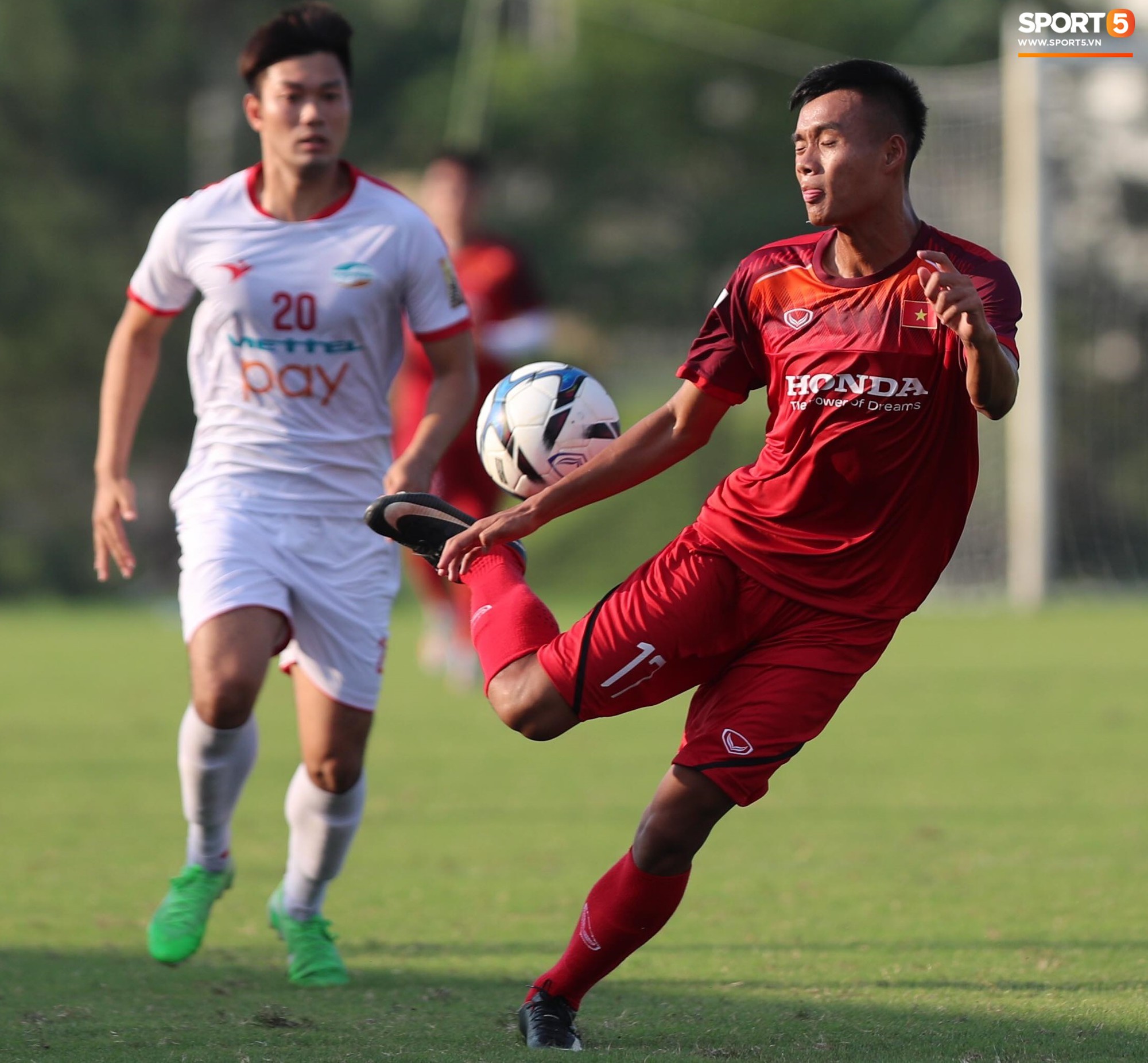 Được thi đấu 70 phút, trợ lý Kim Han-yoon đã chấm Martin Lo cho U23 Việt Nam? - Ảnh 10.
