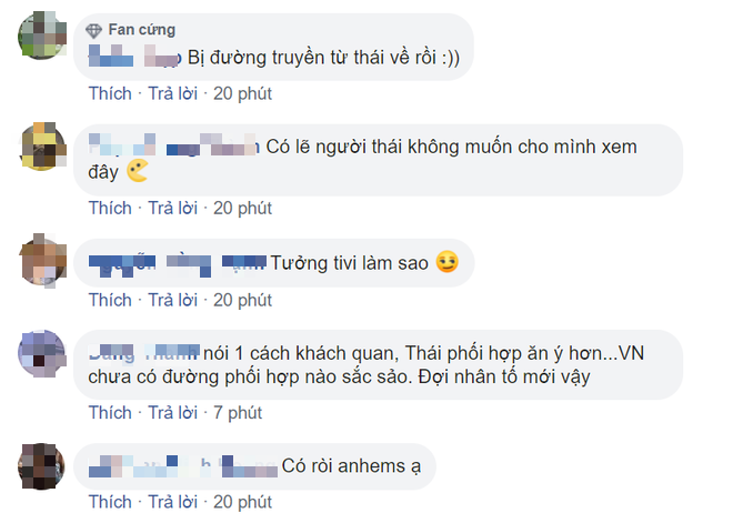 Khán giả ngỡ ngàng với tình huống act cool đứng hình mất vài phút trong trận đại chiến giữa Việt Nam - Thái Lan - Ảnh 2.