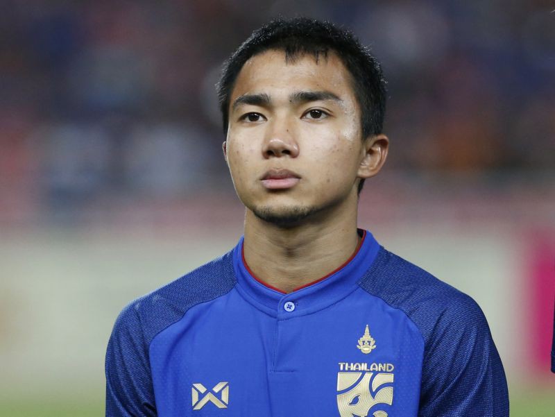 Cầu thủ xuất sắc nhất Thái Lan gây sốc với phát ngôn trên trang cá nhân sau khi Văn Hậu bị tát, khiến dân mạng Việt Nam phẫn nộ - Ảnh 2.