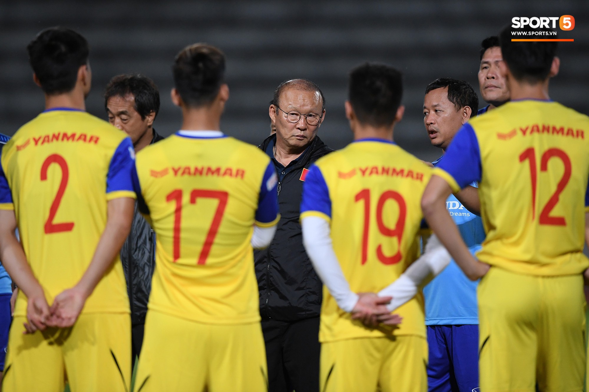 Tiết lộ hình xăm sau lưng Tuấn Anh: Đúng chuẩn mọt sách, lấy cảm hứng từ cuốn sách nổi tiếng của Nhật Bản - Ảnh 6.