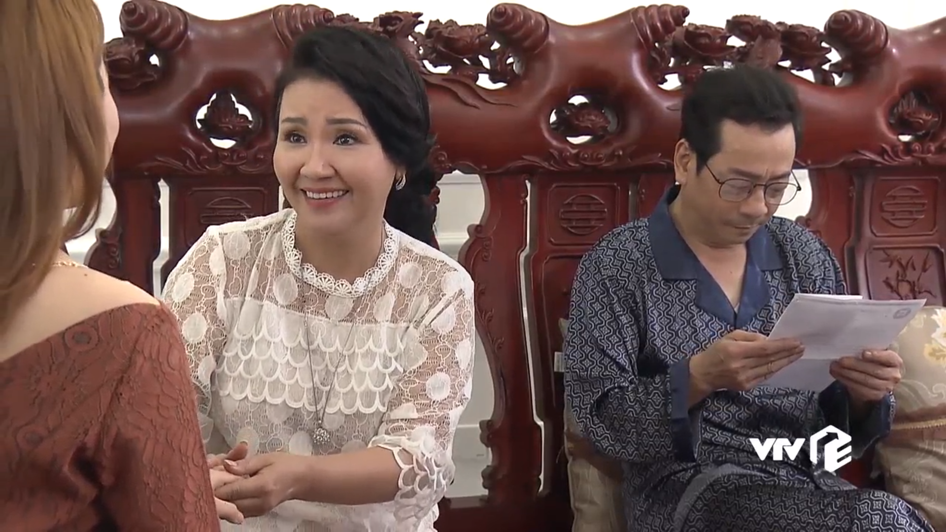 Hãy nhìn cách mẹ Vũ đối xử với Thư: Mẹ chồng nhà người ta không bao giờ khiến tôi thất vọng - Ảnh 9.