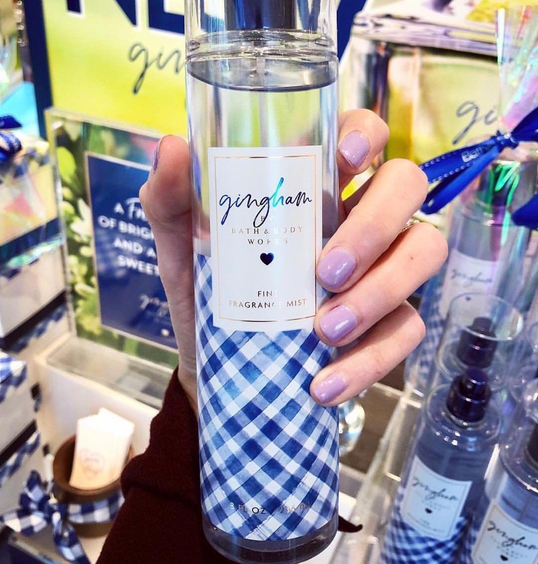 Để tỏa hương thơm ngát mà vẫn dễ chịu vào ngày oi nóng, bạn hãy tạm quên nước hoa nặng đô và kết thân với một chai body mist - Ảnh 2. Để tỏa hương thơm ngát mà vẫn dễ chịu vào ngày oi nóng, bạn hãy tạm quên nước hoa nặng đô và kết thân với một chai body mist - Ảnh 2.