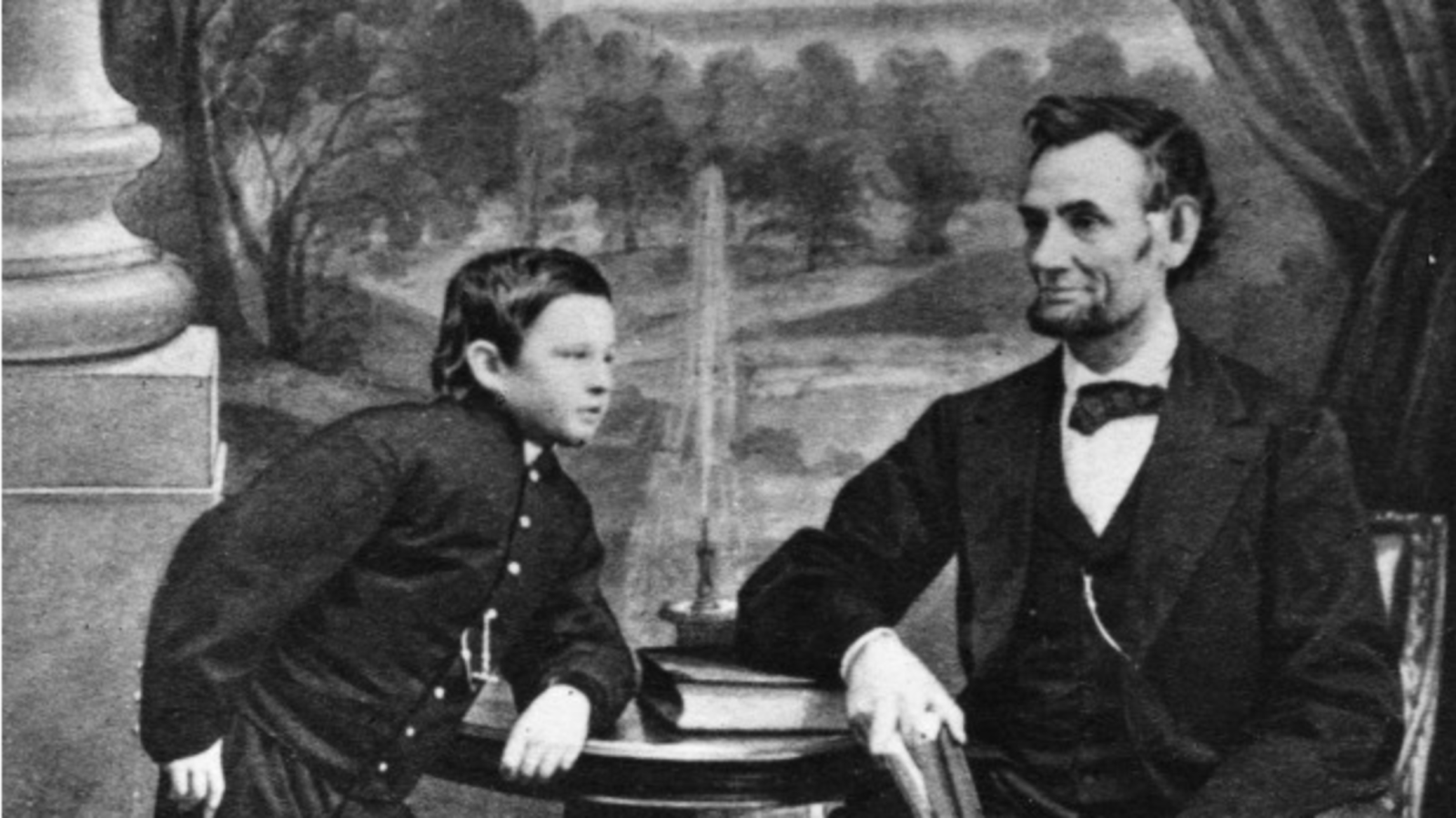 Cuộc đời bi kịch của Đệ nhất phu nhân Mỹ nhiều tai tiếng Mary Todd Lincoln - Ảnh 4. Cuộc đời bi kịch của Đệ nhất phu nhân Mỹ nhiều tai tiếng Mary Todd Lincoln - Ảnh 4.