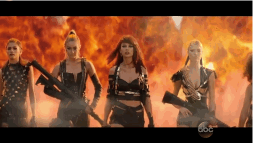 Who would have thought that Taylor Swift would be at the center of three of Hollywood's fiercest factional battles: Tit for tat, involving hot stars - Photo 6.