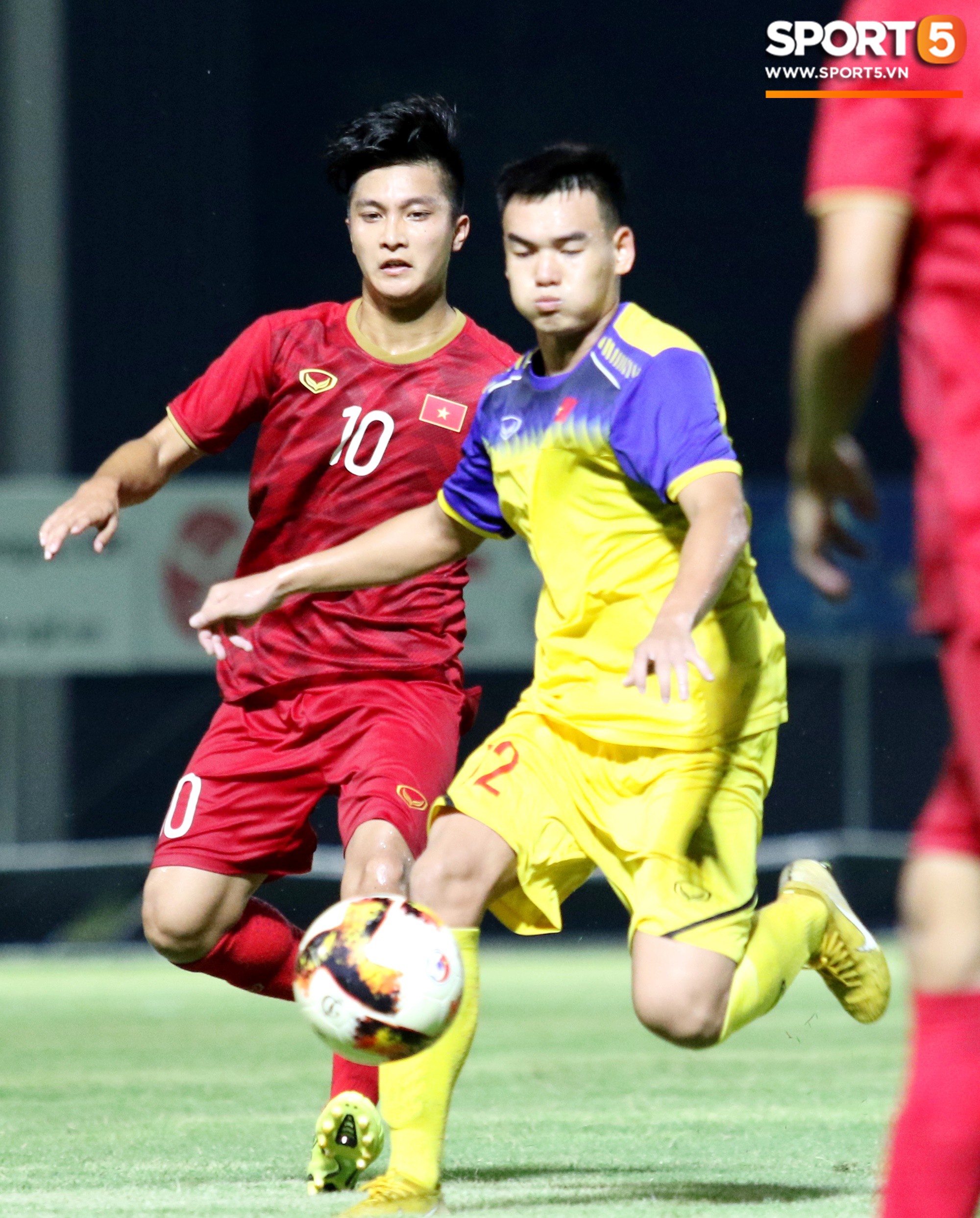 Đánh bại U18 Việt Nam, HLV Park Hang-seo phát hiện nhân tố thay thế Đình Trọng tại SEA Games - Ảnh 11.