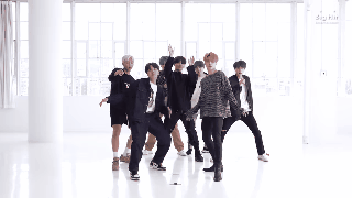 BTS nhảy vũ đạo Boy With Luv tr&ecirc;n nền nhạc Fancy (TWICE): Tưởng kh&ocirc;ng hợp nhưng hợp kh&ocirc;ng tưởng - Ảnh 2.