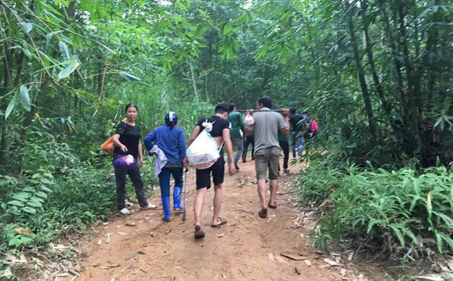 Chuyện “thêu dệt” về viên đá quý 5 tỷ đồng, đến tai lãnh đạo huyện nghe được là 17 tỷ đồng - Ảnh 1.