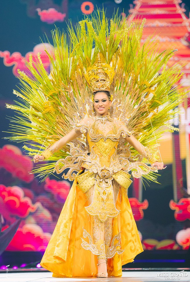 Cả vũ trụ được đưa vào quốc phục tại Miss Grand Thái 2019: Từ động vật muôn loài đến trái cây nhiệt đới, không sót thứ gì! - Ảnh 8.