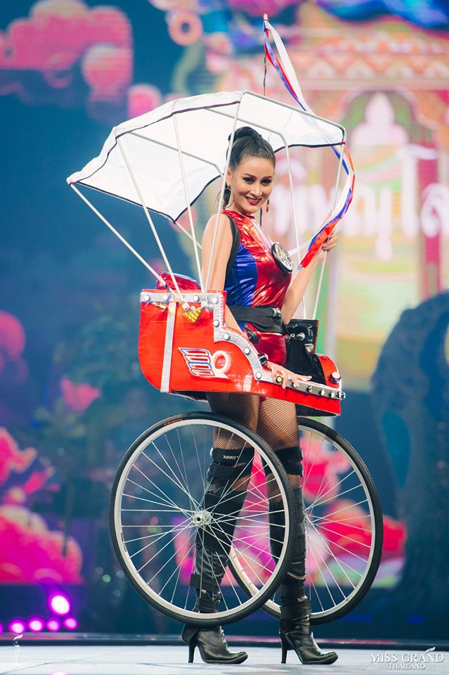 Cả vũ trụ được đưa vào quốc phục tại Miss Grand Thái 2019: Từ động vật muôn loài đến trái cây nhiệt đới, không sót thứ gì! - Ảnh 5.