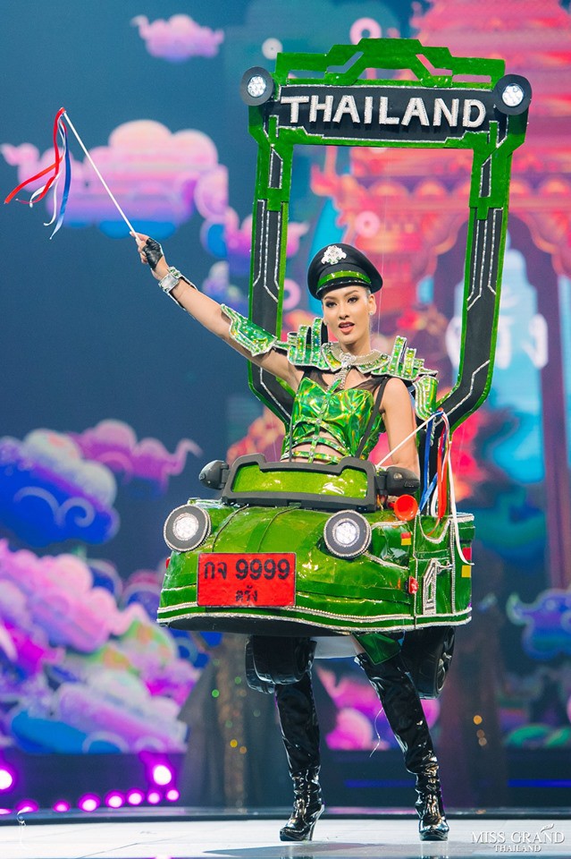 Cả vũ trụ được đưa vào quốc phục tại Miss Grand Thái 2019: Từ động vật muôn loài đến trái cây nhiệt đới, không sót thứ gì! - Ảnh 6.