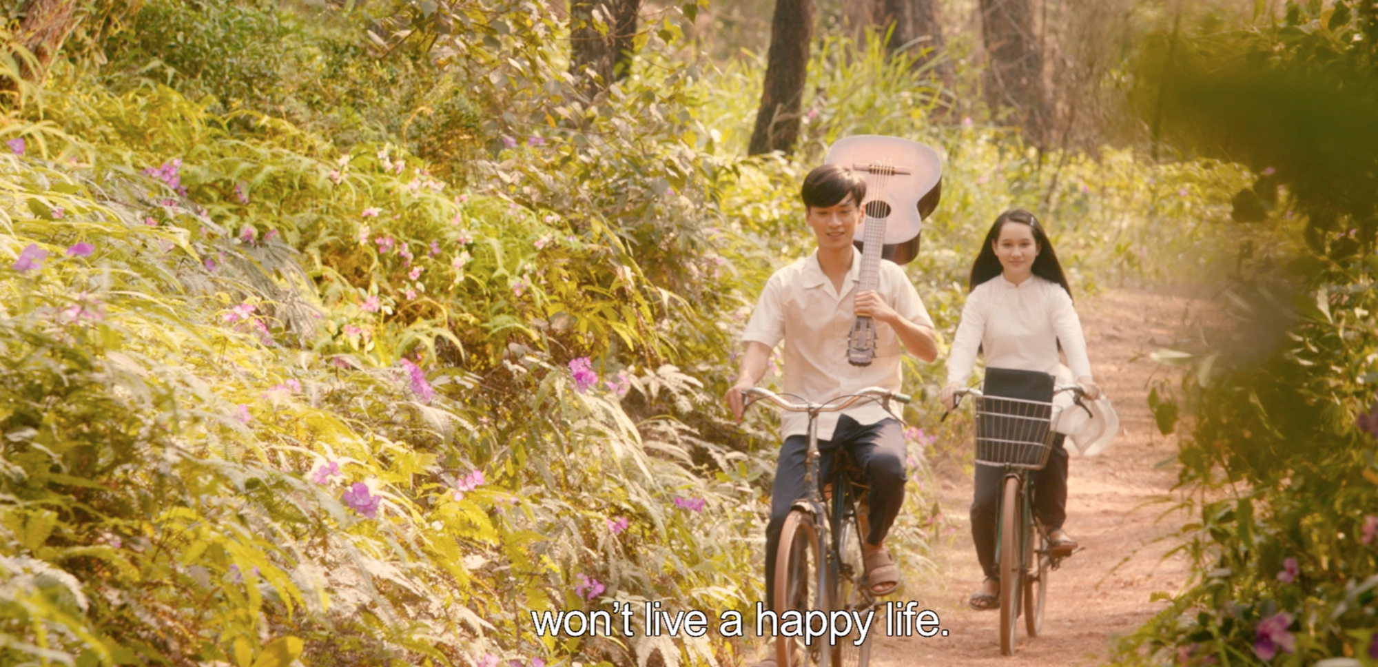 Mắt Biếc tung teaser: Mắt Hà Lan đẹp và buồn, nhưng đôi mi đẫm lệ của thầy Ngạn mới ám ảnh - Ảnh 6. Mắt Biếc tung teaser: Mắt Hà Lan đẹp và buồn, nhưng đôi mi đẫm lệ của thầy Ngạn mới ám ảnh - Ảnh 6.