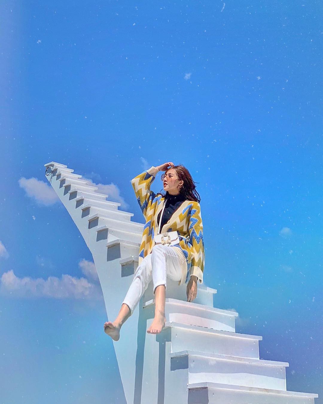 N&Oacute;NG: H&agrave;ng loạt &ldquo;nấc thang l&ecirc;n thi&ecirc;n đường&rdquo; ở Đ&agrave; Lạt được y&ecirc;u cầu th&aacute;o dỡ, giới trẻ sắp mất đi &ldquo;g&oacute;c sống ảo quốc d&acirc;n&rdquo;? - Ảnh 2.