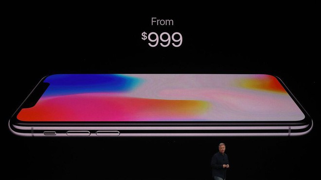 Xiaomi Mi 9 gi&aacute; 450 USD v&agrave; iPhone XS Max gi&aacute; 1100 USD: Chưa bao giờ smartphone cao cấp kh&oacute; định nghĩa như l&uacute;c n&agrave;y - Ảnh 2.