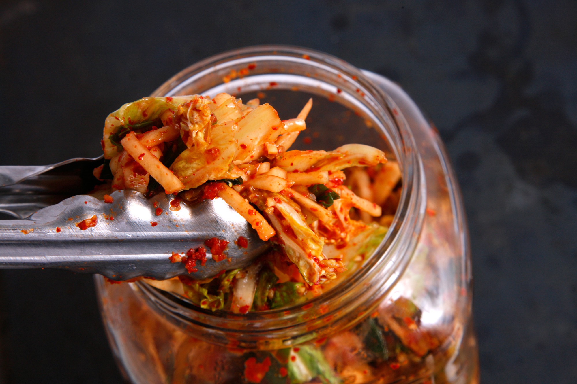 Do quá nặng mùi, kim chi được người ta nghiên cứu sao cho thơm hơn nhưng lại vấp phải nhiều phản đối - Ảnh 3. Do quá nặng mùi, kim chi được người ta nghiên cứu sao cho thơm hơn nhưng lại vấp phải nhiều phản đối - Ảnh 3.