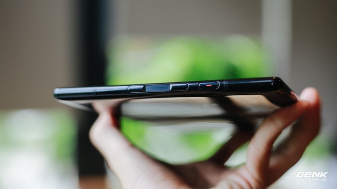 Tr&ecirc;n tay Royole FlexPai: Smartphone m&agrave;n h&igrave;nh gập đầu ti&ecirc;n tr&ecirc;n thế giới - Ảnh 20.