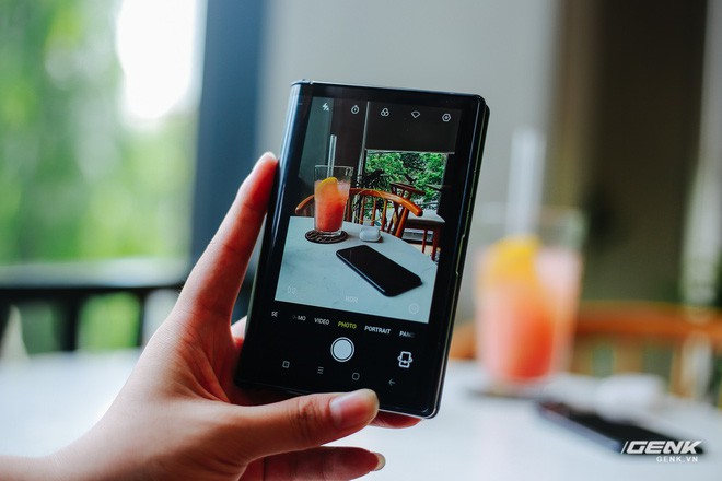 Tr&ecirc;n tay Royole FlexPai: Smartphone m&agrave;n h&igrave;nh gập đầu ti&ecirc;n tr&ecirc;n thế giới - Ảnh 28.