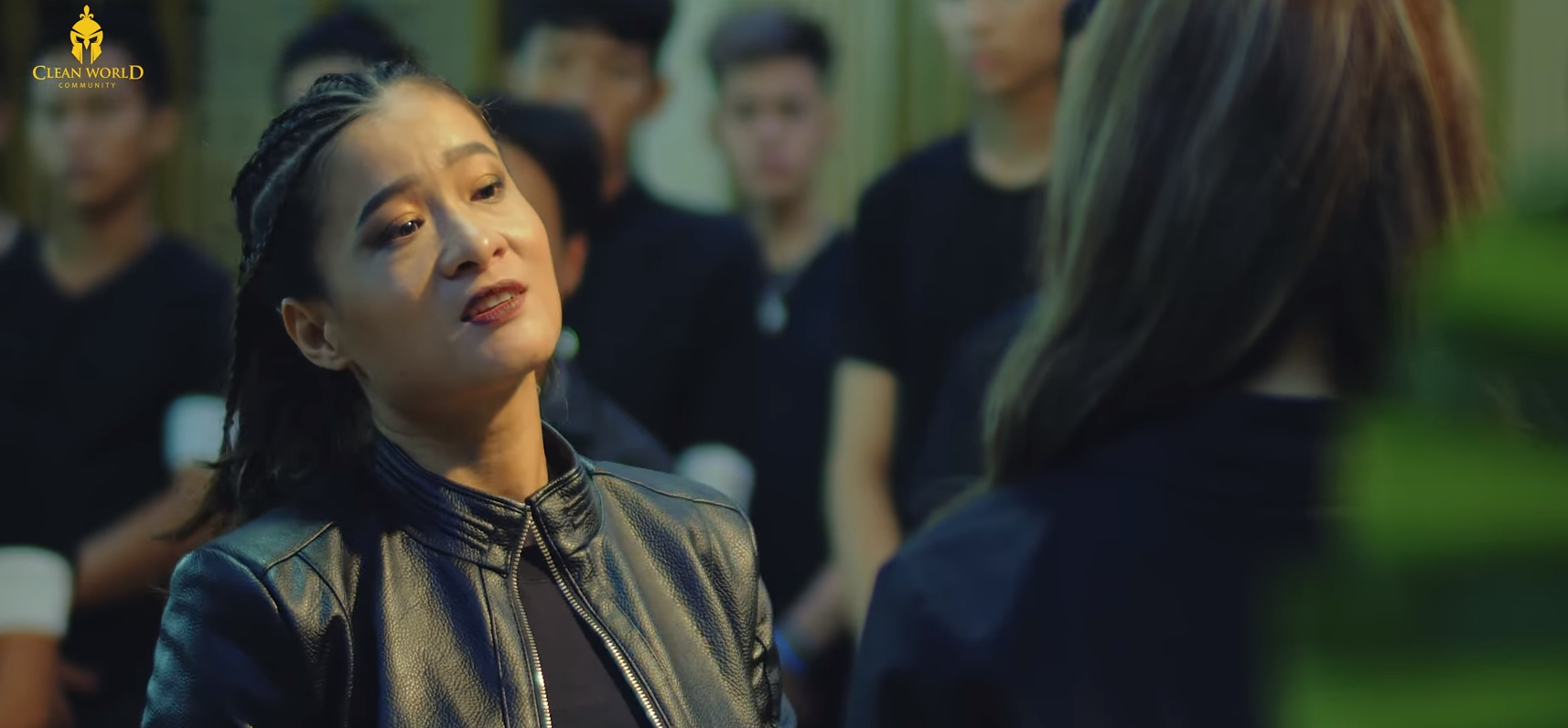 Web drama của Lâm Chấn Khang vừa hạ bệ Sơn Tùng: Đánh đấm như... siêu anh hùng, có cả màn tái sinh cực lầy - Ảnh 14. Web drama của Lâm Chấn Khang vừa hạ bệ Sơn Tùng: Đánh đấm như... siêu anh hùng, có cả màn tái sinh cực lầy - Ảnh 14.