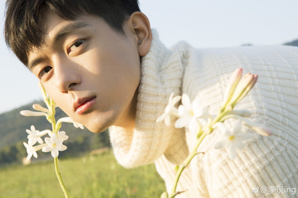 D&agrave;n cast C&aacute; Mực Hầm Mật đang g&acirc;y sốt: Dương Tử đ&atilde; lộ ảnh hẹn h&ograve; với nam ch&iacute;nh 8 m&uacute;i, Hồ Nhất Thi&ecirc;n bị tố đạo đức giả? - Ảnh 18.