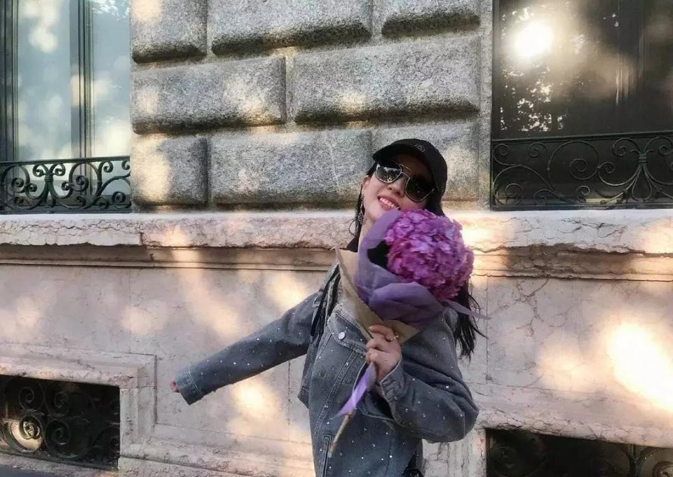 Lưu Diệc Phi lộ bằng chứng hẹn hò, thậm chí bạn trai mới có mối quan hệ cực kỳ gần gũi ít ai ngờ? - Ảnh 9. Lưu Diệc Phi lộ bằng chứng hẹn hò, thậm chí bạn trai mới có mối quan hệ cực kỳ gần gũi ít ai ngờ? - Ảnh 9.