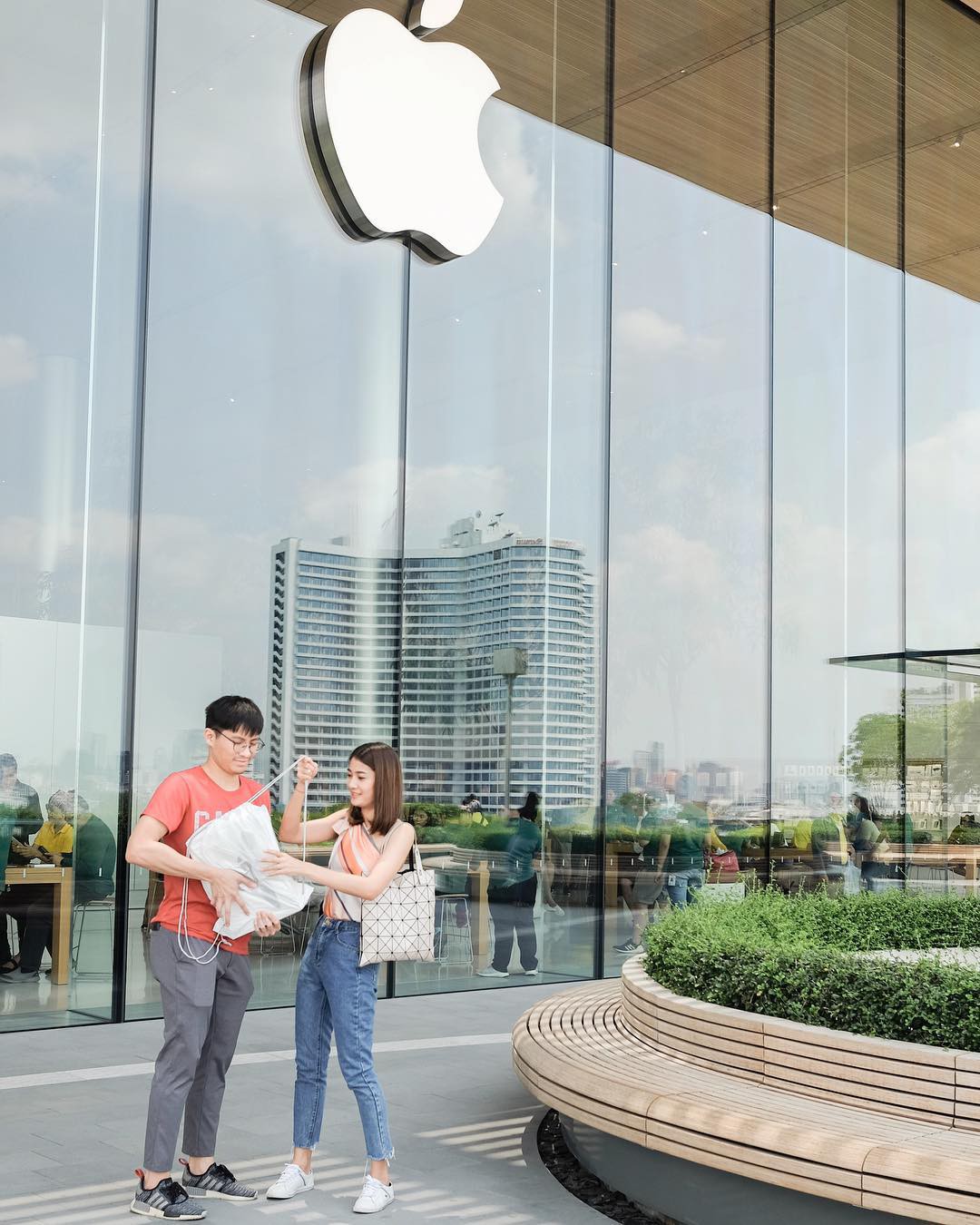 Đến Thái Lan mà chưa có ảnh check-in ở background “trái táo khuyết” huyền thoại như BB Trần thì uổng lắm à nghen! - Ảnh 18. Đến Thái Lan mà chưa có ảnh check-in ở background “trái táo khuyết” huyền thoại như BB Trần thì uổng lắm à nghen! - Ảnh 18.