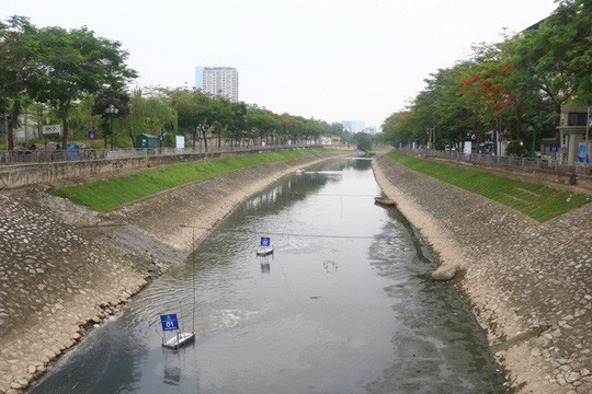  Hà Nội xả nước cuốn trôi toàn bộ kết quả thí nghiệm của chuyên gia Nhật ở sông Tô Lịch  - Ảnh 1.