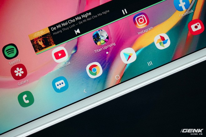 Mở hộp Galaxy Tab A 8.0 mới: Một mình một cõi “điện thoại bảng”, ngoài màn hình lớn ra còn gì hay không? - Ảnh 4.