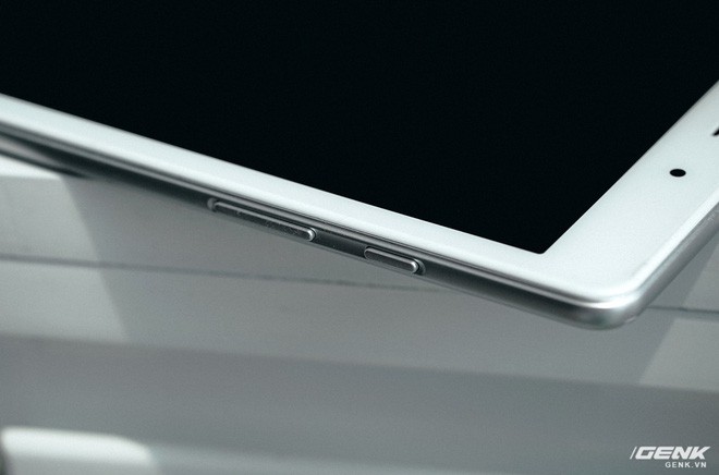 Mở hộp Galaxy Tab A 8.0 mới: Một mình một cõi “điện thoại bảng”, ngoài màn hình lớn ra còn gì hay không? - Ảnh 6.