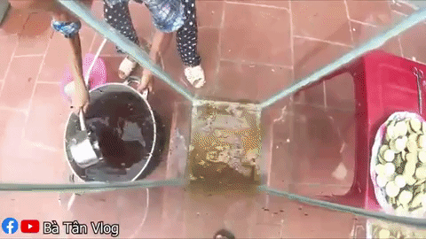 B&agrave; T&acirc;n l&agrave;m tr&agrave; chanh si&ecirc;u to khổng lồ, kh&ocirc;ng qu&ecirc;n dặn ch&aacute;u trai: uống c&aacute;i n&agrave;y l&agrave; phải biết ch&eacute;m gi&oacute; với c&aacute;c bạn g&aacute;i! - Ảnh 4.