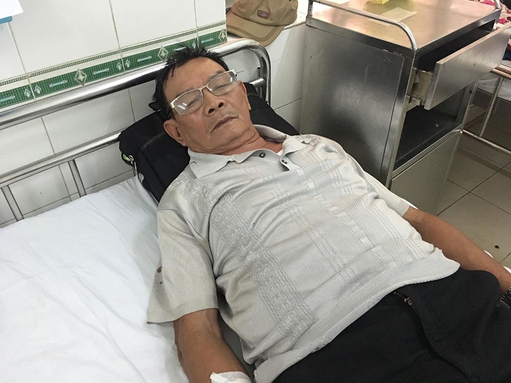 Tai nạn 2 tài xế thiệt mạng ở Bình Thuận, tiếng va như bom nổ - Ảnh 2. Tai nạn 2 tài xế thiệt mạng ở Bình Thuận, tiếng va như bom nổ - Ảnh 2.